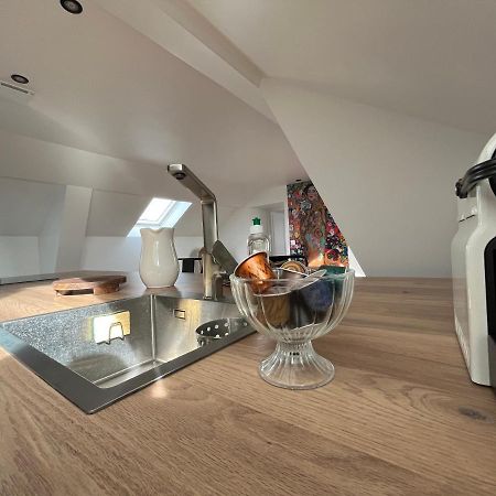 Appartement Sur Les Toits De Fontainebleau - Hypercentre Extérieur photo