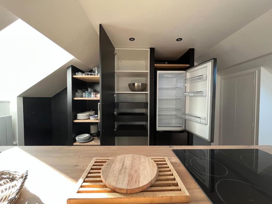 Appartement Sur Les Toits De Fontainebleau - Hypercentre Extérieur photo