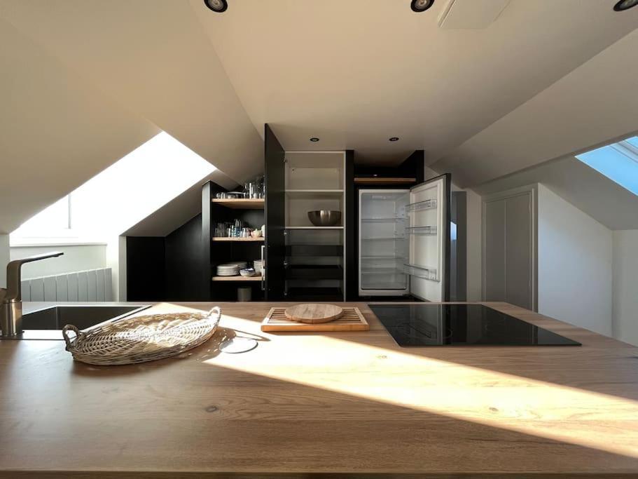 Appartement Sur Les Toits De Fontainebleau - Hypercentre Extérieur photo