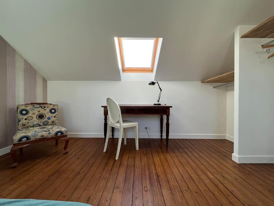 Appartement Sur Les Toits De Fontainebleau - Hypercentre Extérieur photo