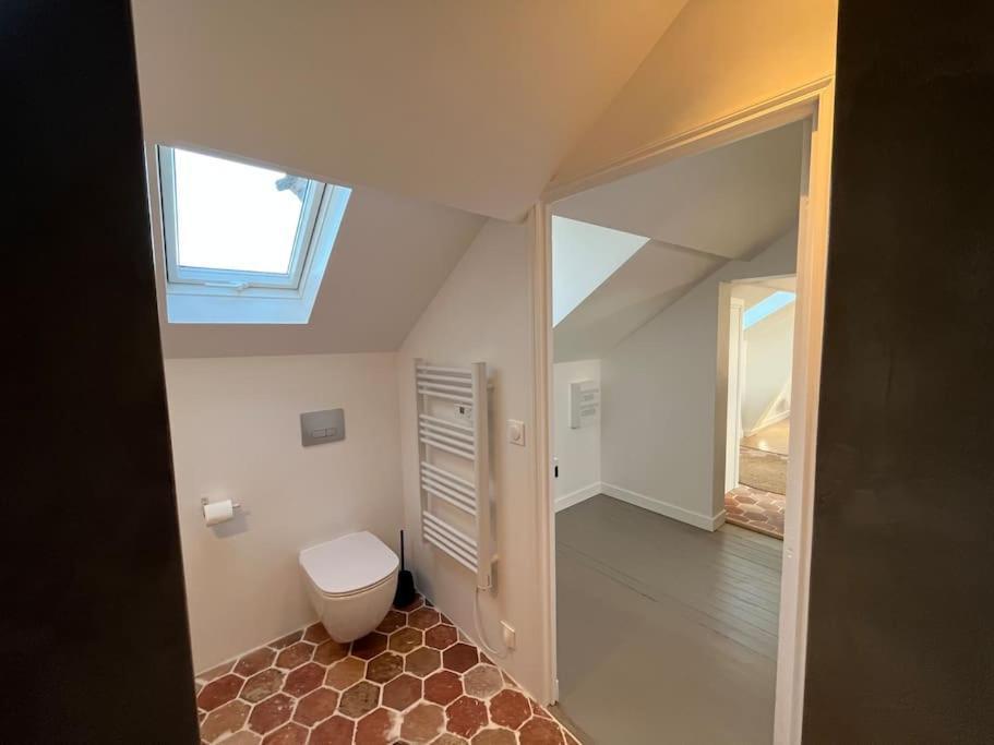 Appartement Sur Les Toits De Fontainebleau - Hypercentre Extérieur photo