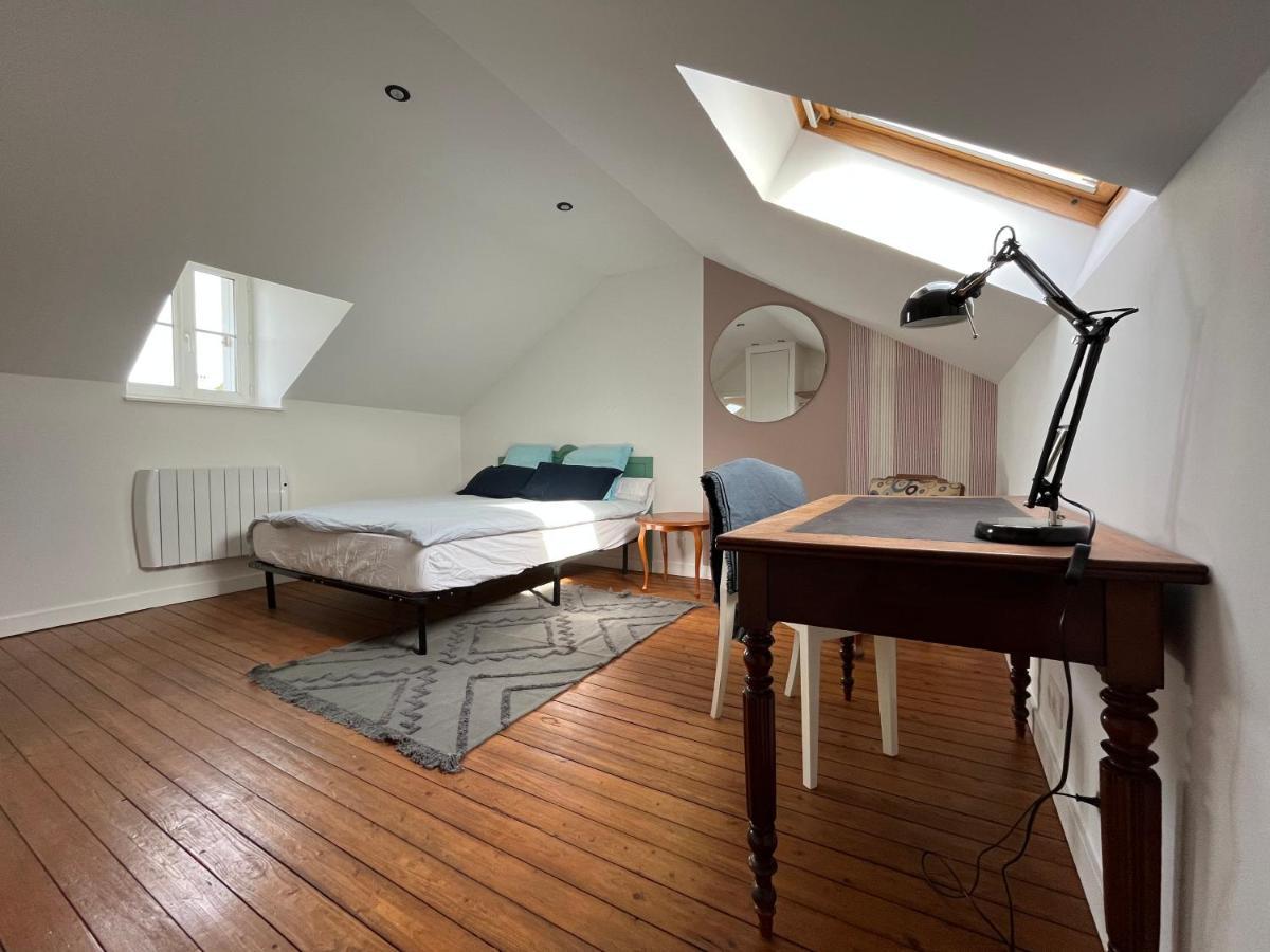 Appartement Sur Les Toits De Fontainebleau - Hypercentre Extérieur photo