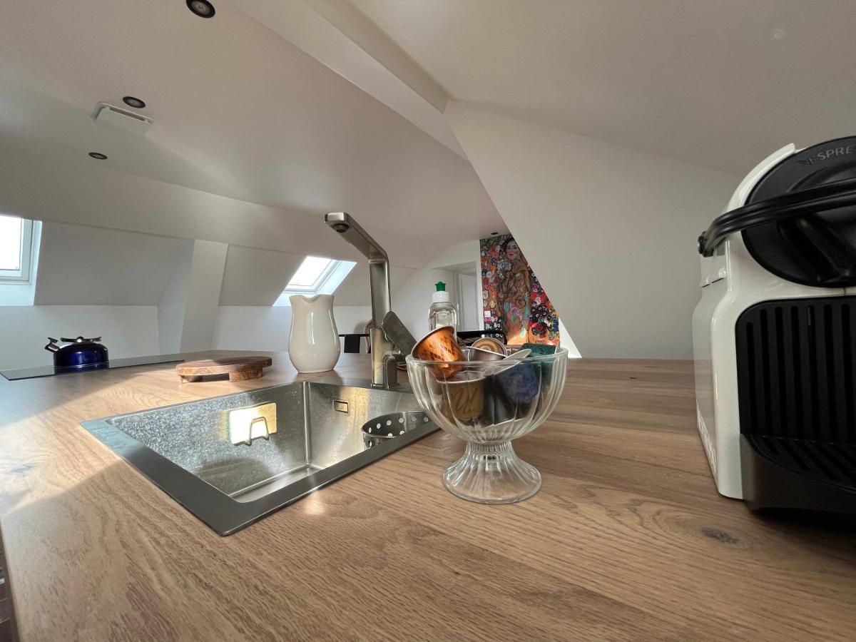 Appartement Sur Les Toits De Fontainebleau - Hypercentre Extérieur photo