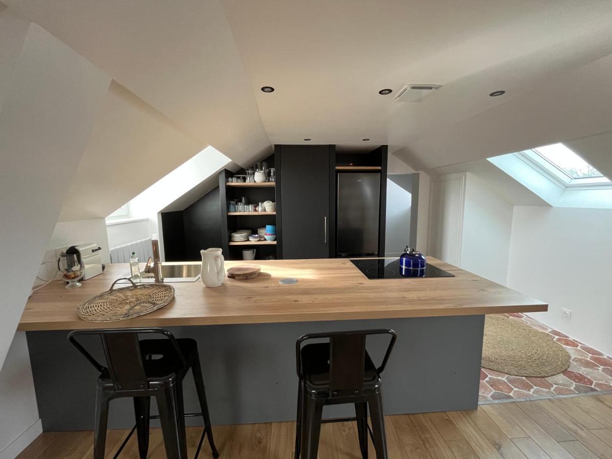 Appartement Sur Les Toits De Fontainebleau - Hypercentre Extérieur photo