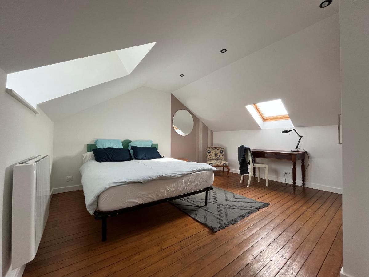 Appartement Sur Les Toits De Fontainebleau - Hypercentre Extérieur photo
