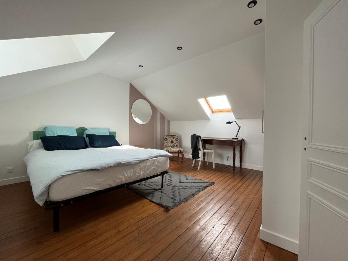 Appartement Sur Les Toits De Fontainebleau - Hypercentre Extérieur photo